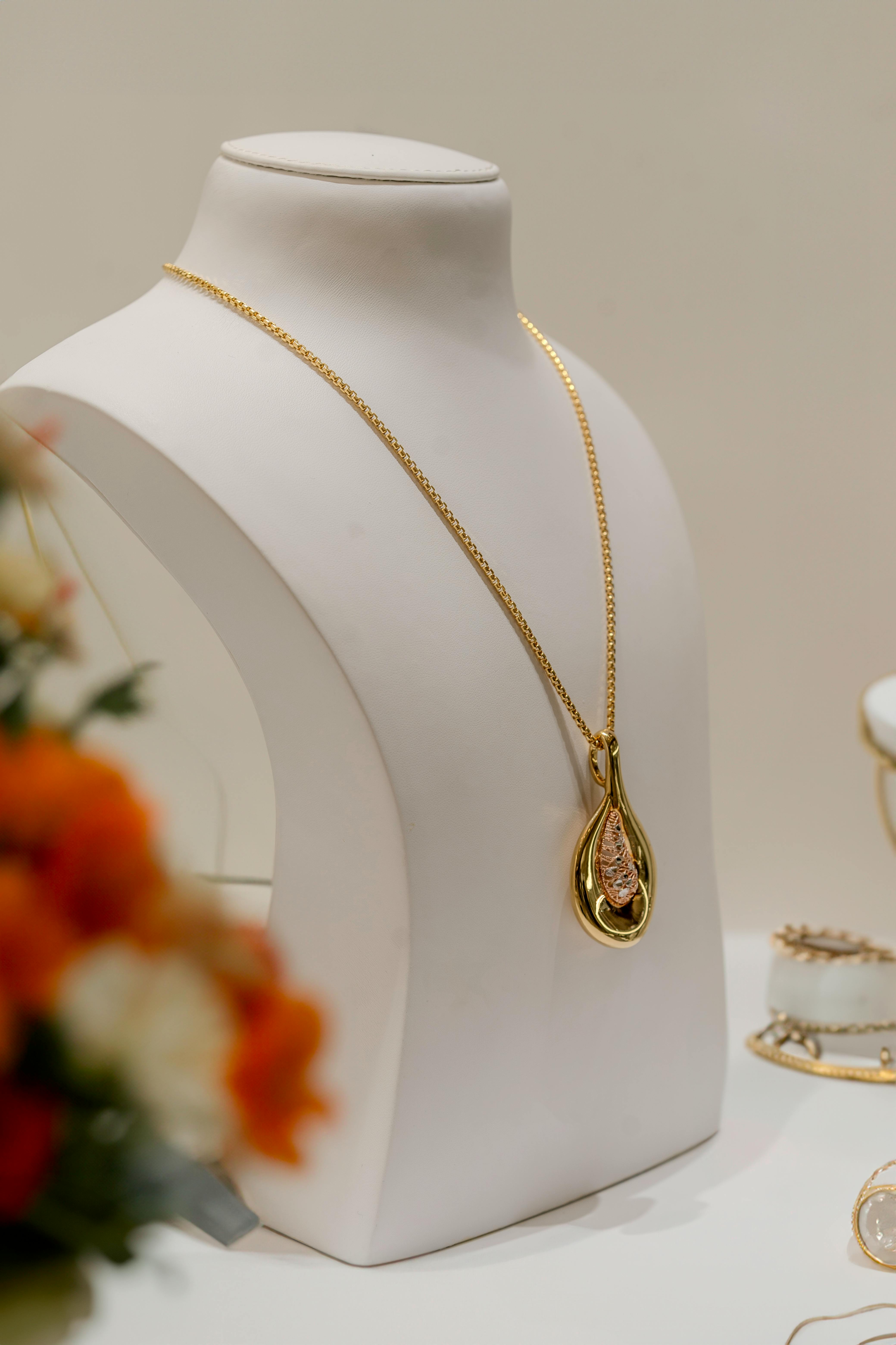Heirloom & Antique